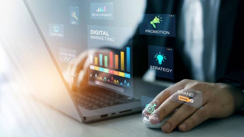 开封小程序开发：Hotwire和Stimulus如何通过最少的自定义 JavaScript 提供互动性？